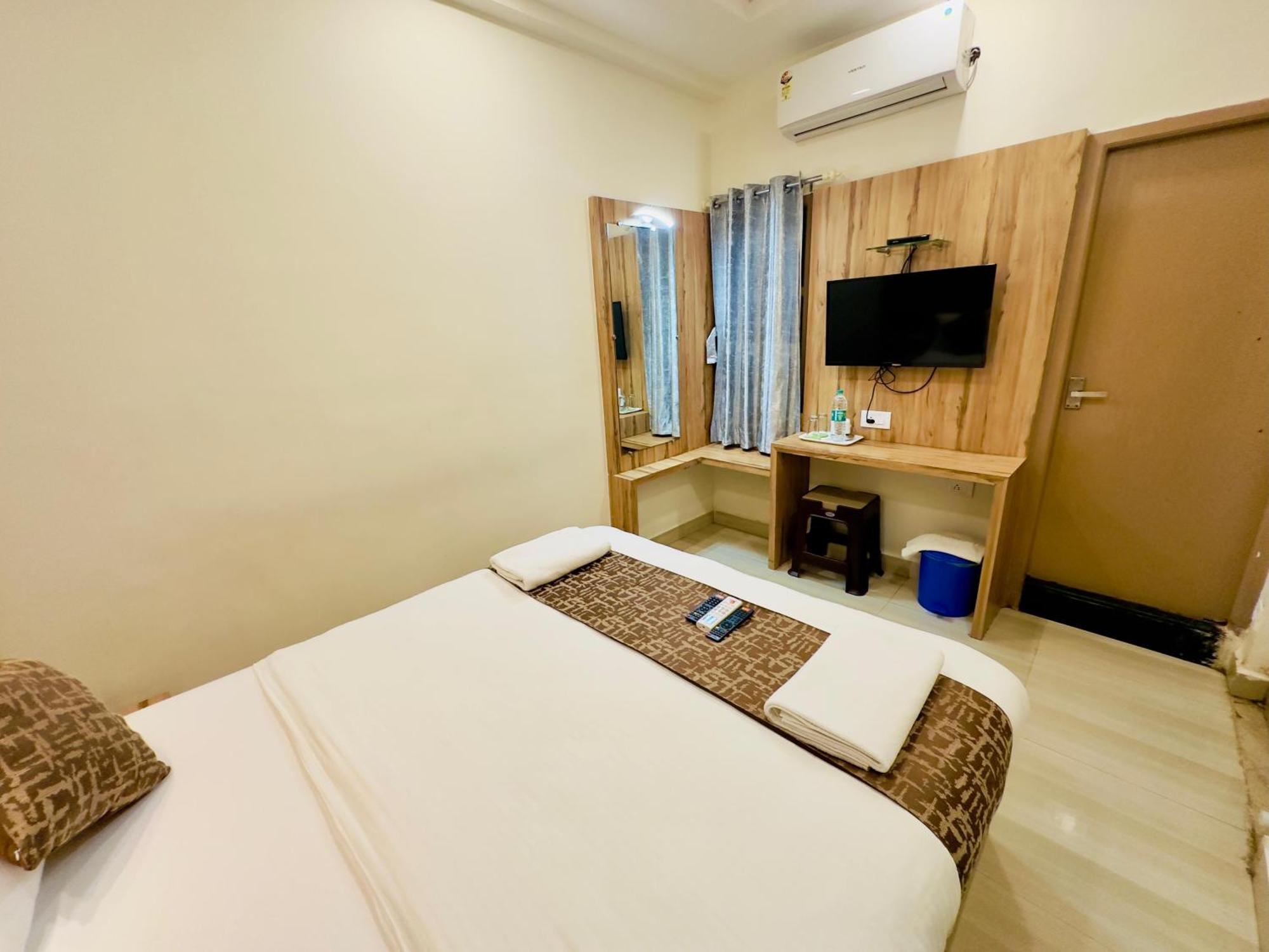 Stay Court - Business Class Hotel - Near Central Railway Station เชนไน ภายนอก รูปภาพ